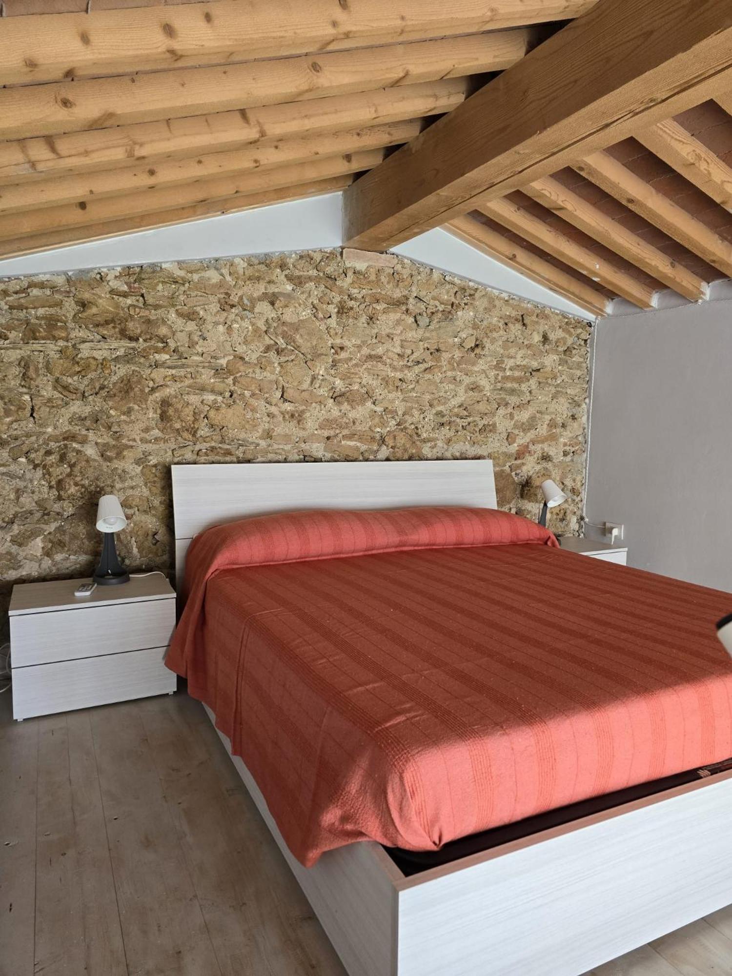 La Villa Apartments Tinaia - Excellent For Sardegna & Corsica - 6-8 Beds - Private Parking Included With Camera Livorno Bagian luar foto